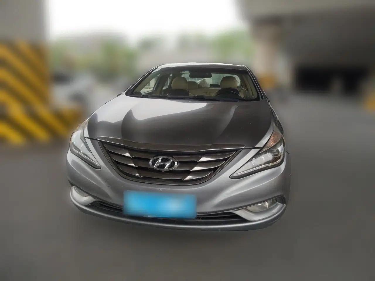 Hyundai Sonata 2011 2.0L Automatic Leading Edition — миниатюра 2