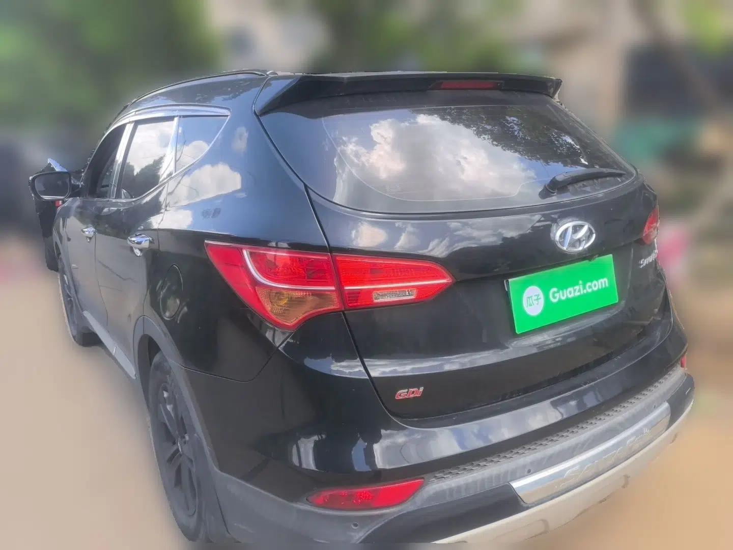 Hyundai Santa Fe 2013 2.4L Automatic Two-Wheel Drive Smart Version — миниатюра 4