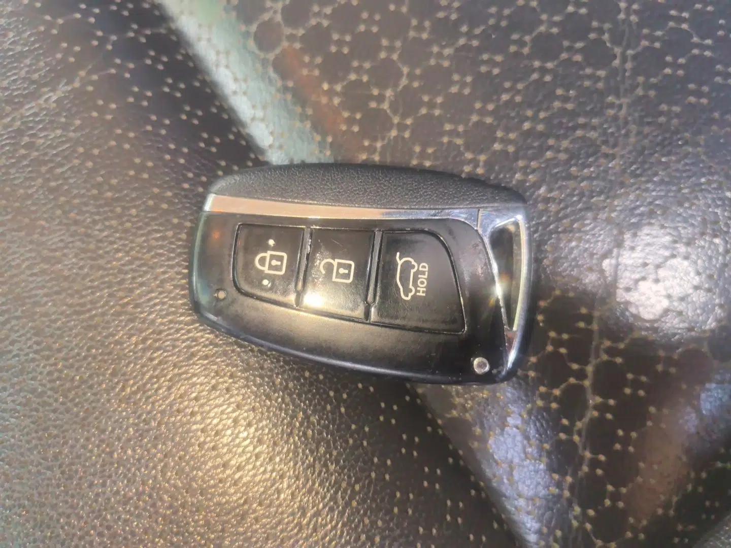 Hyundai Santa Fe 2013 2.4L Automatic Two-Wheel Drive Smart Version — миниатюра 9
