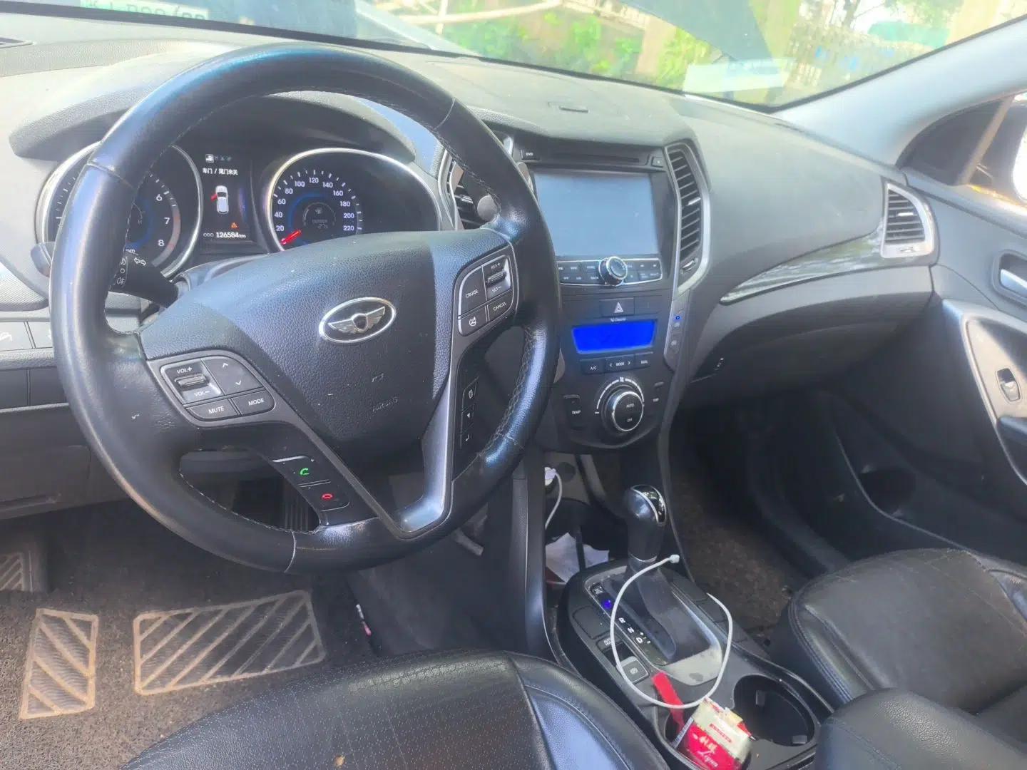 Hyundai Santa Fe 2013 2.4L Automatic Two-Wheel Drive Smart Version — миниатюра 10