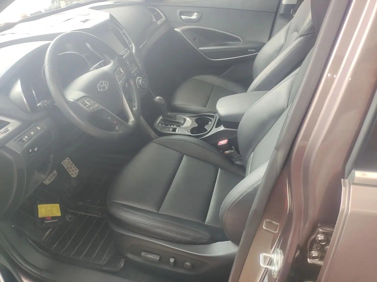 Hyundai Santa Fe 2013 2.4L Automatic Two-Wheel Drive Smart Version — миниатюра 18
