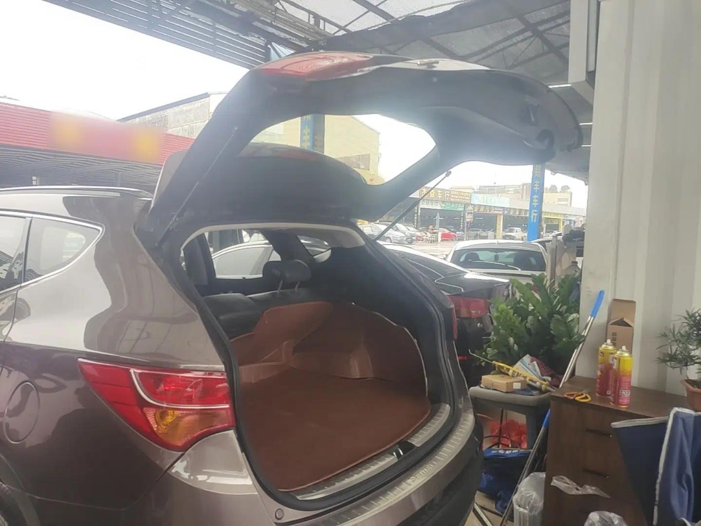 Hyundai Santa Fe 2013 2.4L Automatic Two-Wheel Drive Smart Version — миниатюра 22