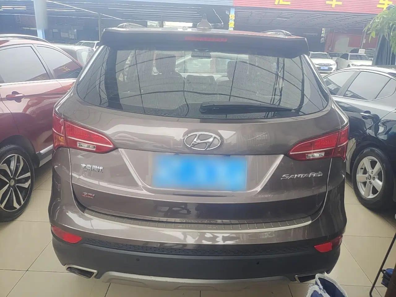 Hyundai Santa Fe 2013 2.4L Automatic Two-Wheel Drive Smart Version — миниатюра 5