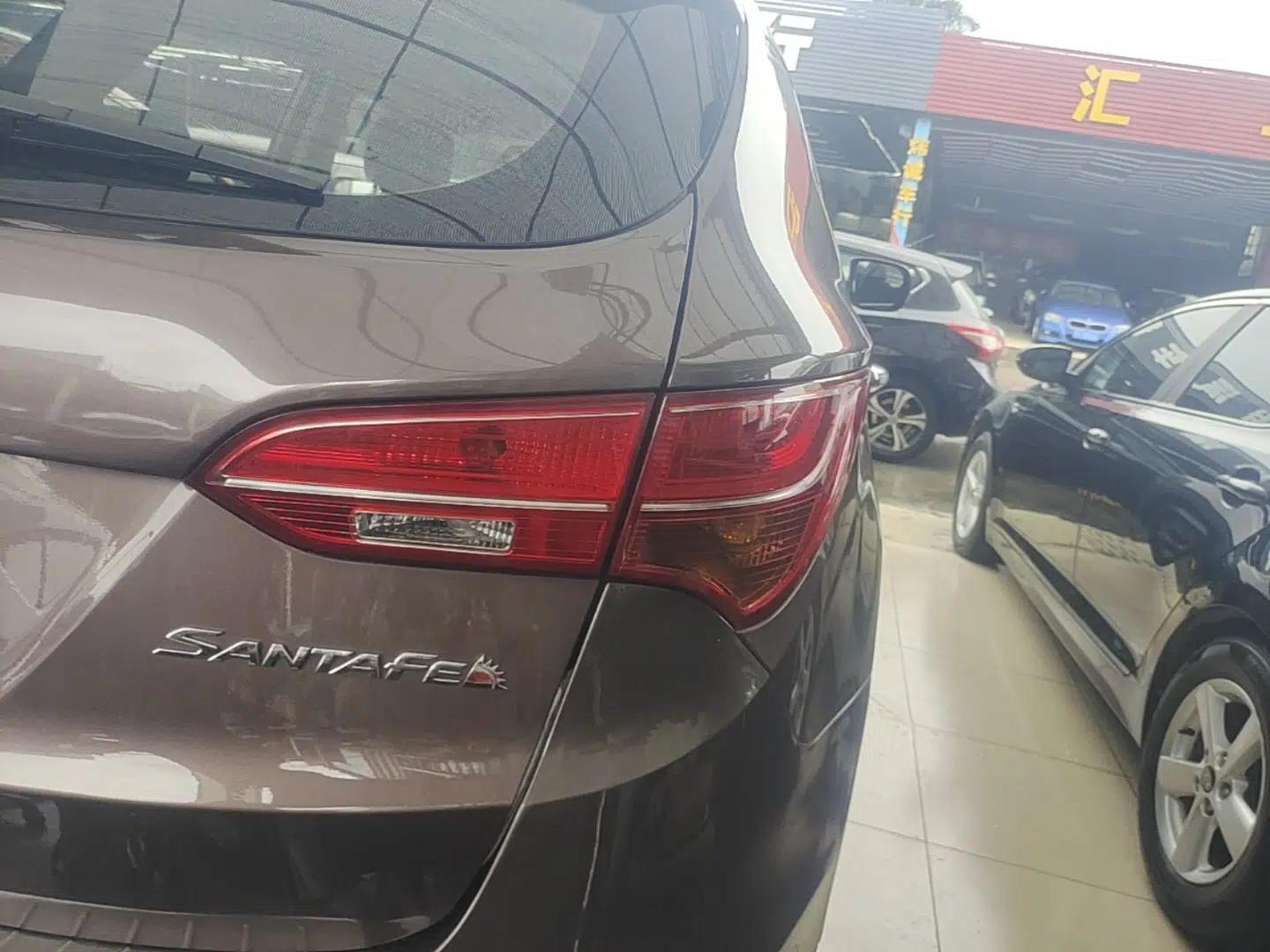 Hyundai Santa Fe 2013 2.4L Automatic Two-Wheel Drive Smart Version — миниатюра 7