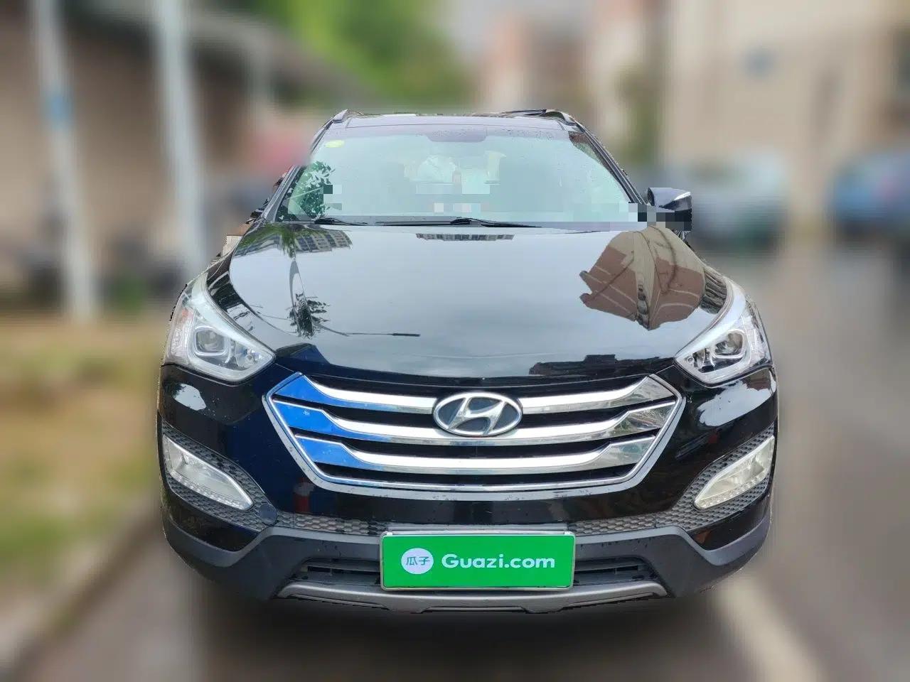 Hyundai Santa Fe 2013 2.4L Automatic Two-Wheel Drive Smart Version — миниатюра 2