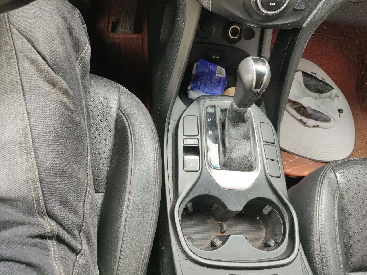 Hyundai Santa Fe 2013 2.4L Automatic Two-Wheel Drive Smart Version — миниатюра 15