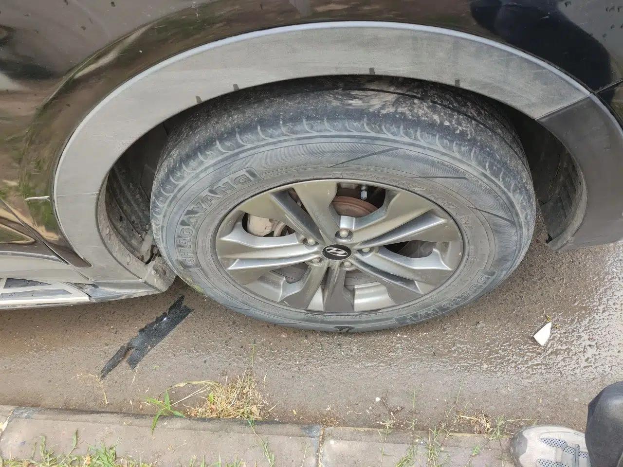 Hyundai Santa Fe 2013 2.4L Automatic Two-Wheel Drive Smart Version — миниатюра 8