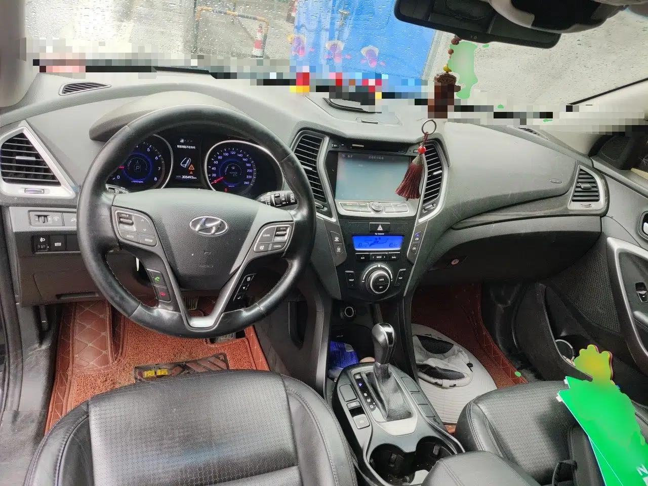 Hyundai Santa Fe 2013 2.4L Automatic Two-Wheel Drive Smart Version — миниатюра 10
