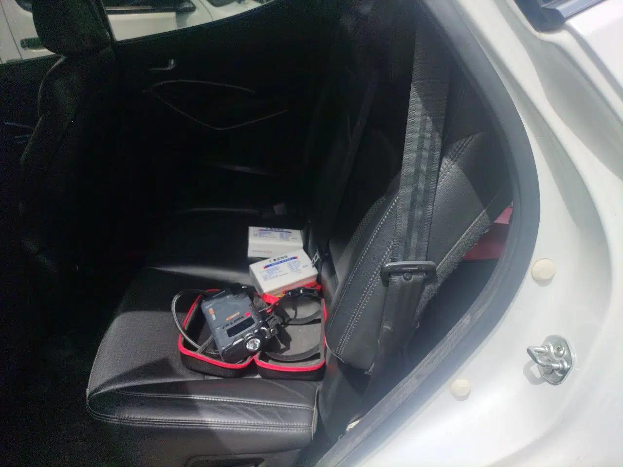 Hyundai Santa Fe 2013 2.0T Automatic All-Wheel Drive Top Trim — миниатюра 18