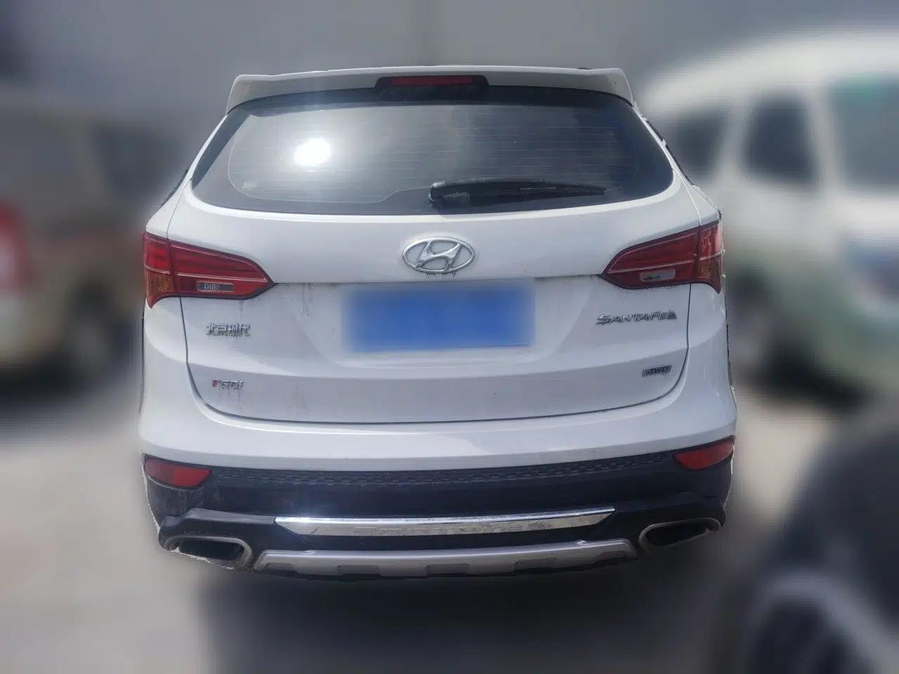 Hyundai Santa Fe 2013 2.0T Automatic All-Wheel Drive Top Trim — миниатюра 5