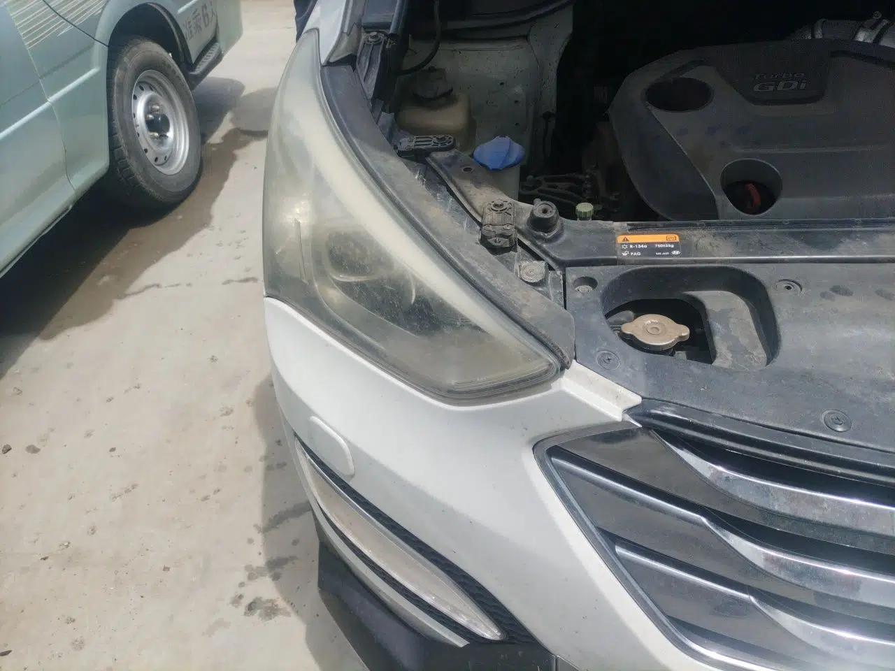 Hyundai Santa Fe 2013 2.0T Automatic All-Wheel Drive Top Trim — миниатюра 7