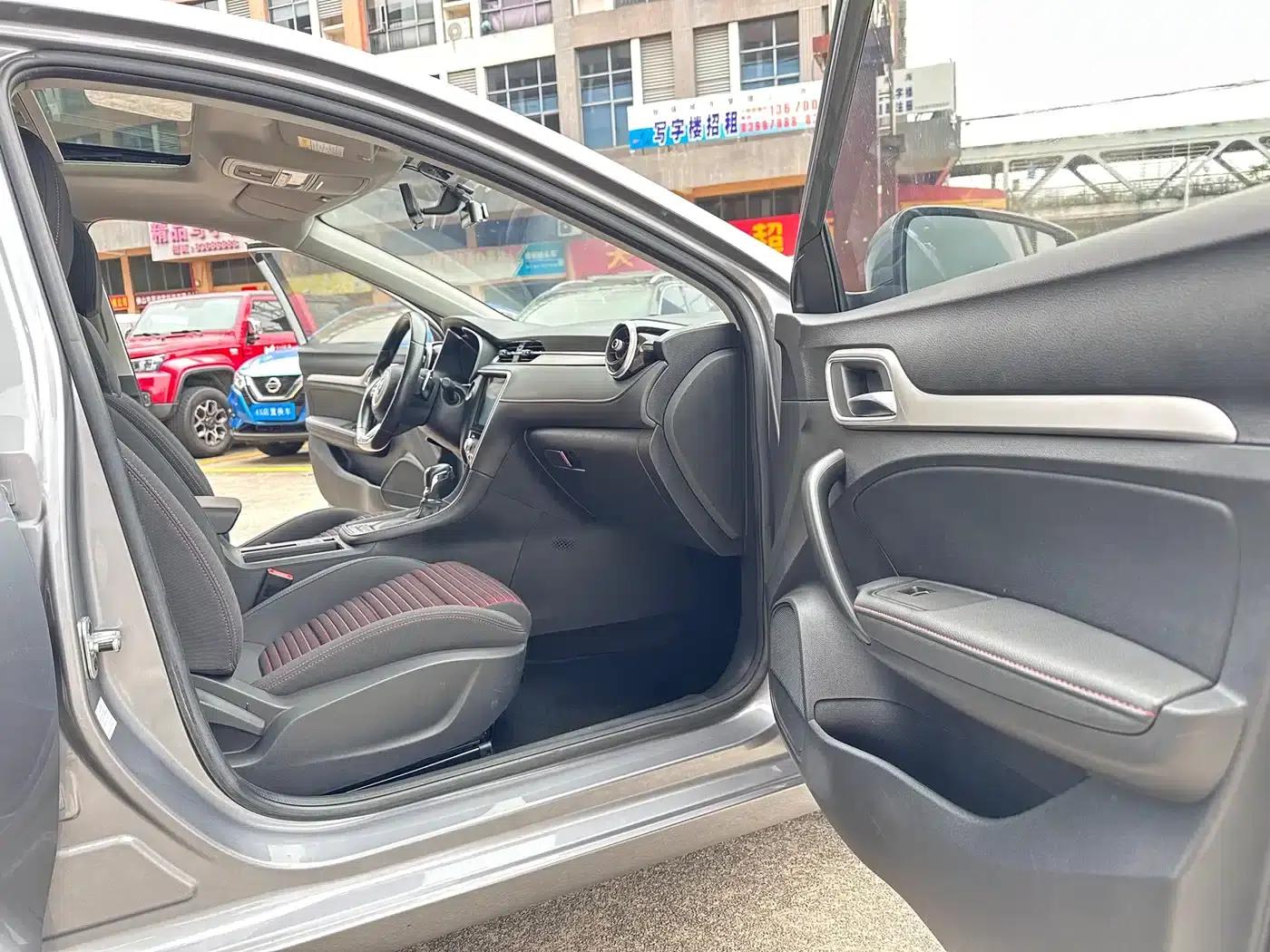 MG6 2019 20T Automatic Star Edition — миниатюра 8