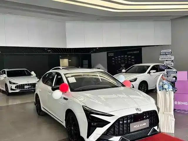 MG6 2025 1.5T XLINE Shark Hunter Edition — миниатюра 2