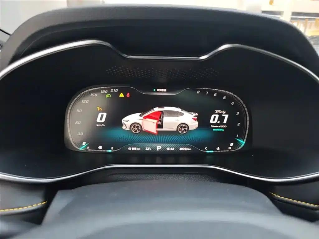 MG6 2021 Pro 1.5T Automatic Trophy Flagship Edition — миниатюра 12