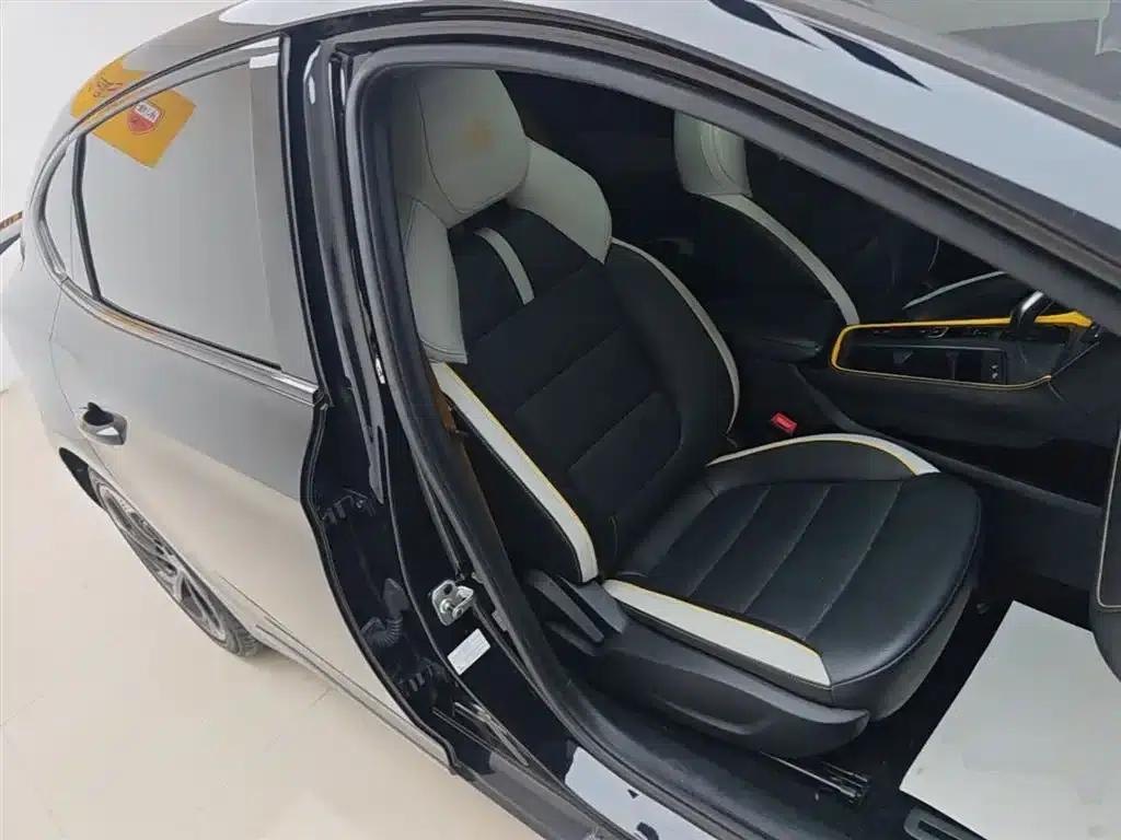 MG6 2021 Pro 1.5T Automatic Trophy Flagship Edition — миниатюра 25