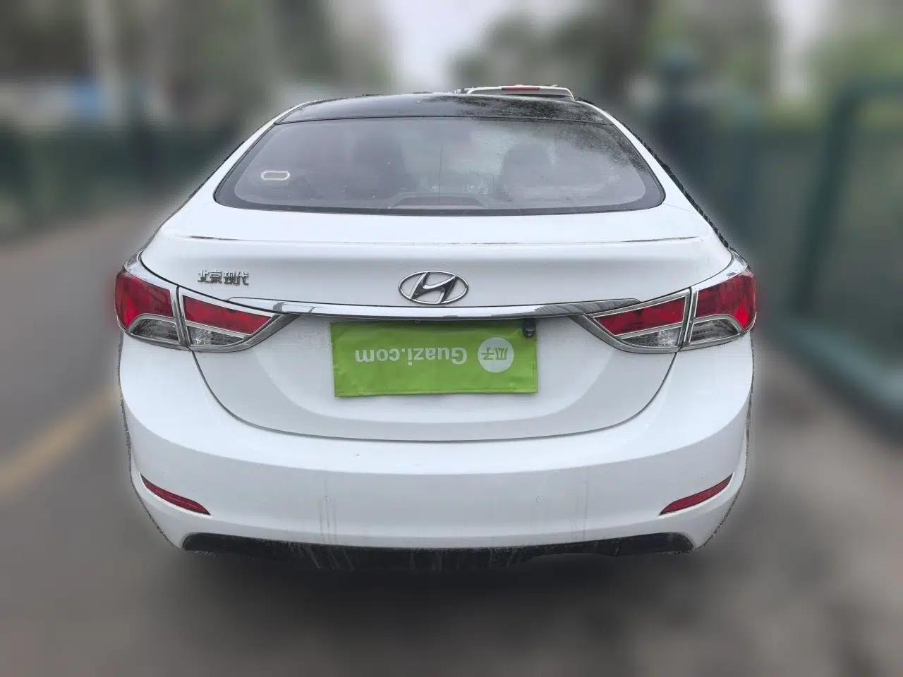 Hyundai Elantra (5th Generation / Langdong) 2015 1.6L Automatic Luxury Model — миниатюра 5