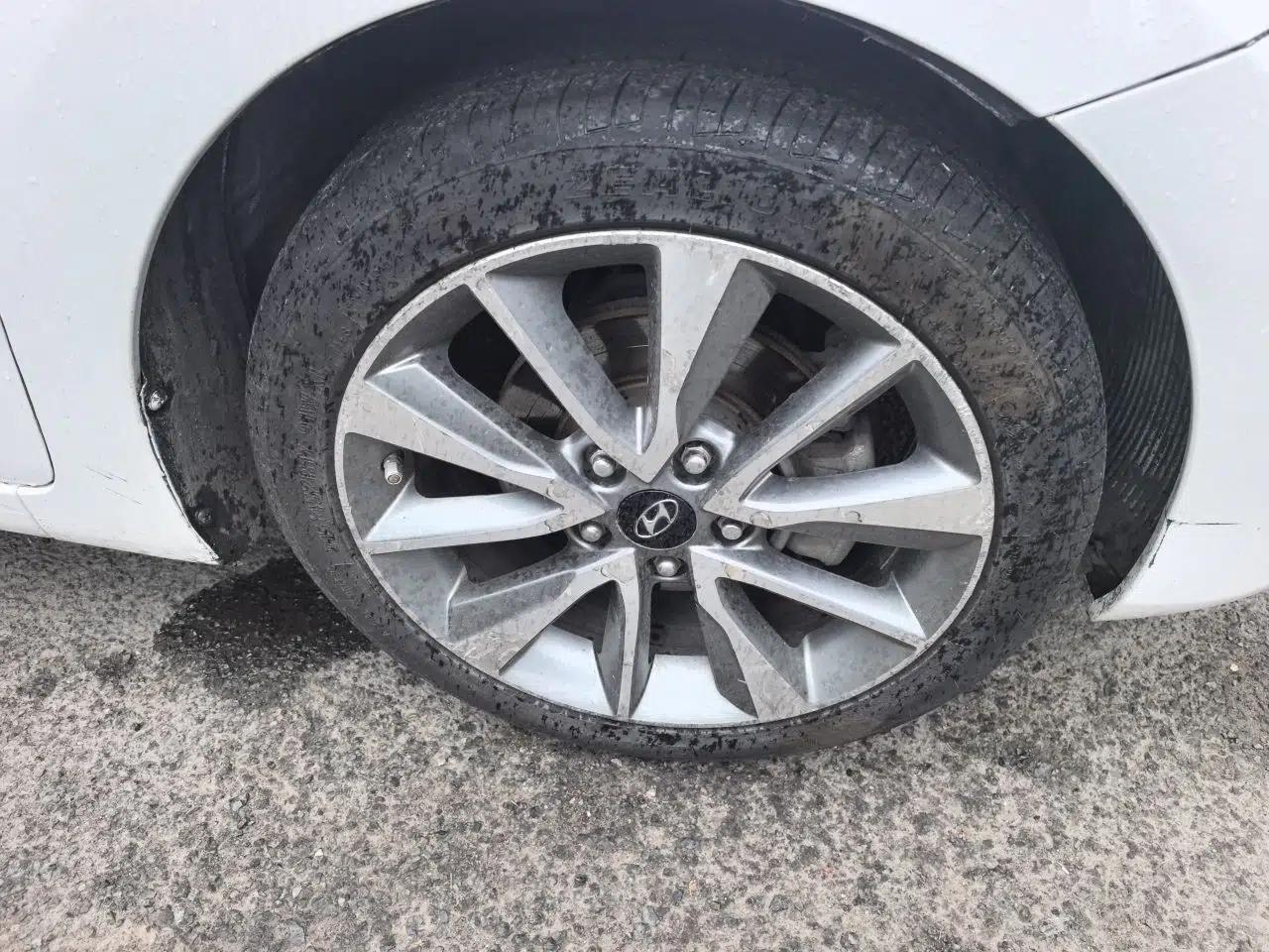 Hyundai Elantra (5th Generation / Langdong) 2015 1.6L Automatic Luxury Model — миниатюра 8