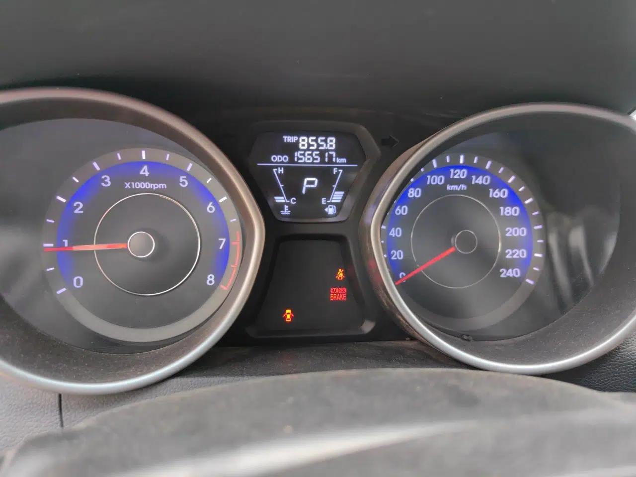 Hyundai Elantra (5th Generation / Langdong) 2015 1.6L Automatic Fashion Model — миниатюра 13