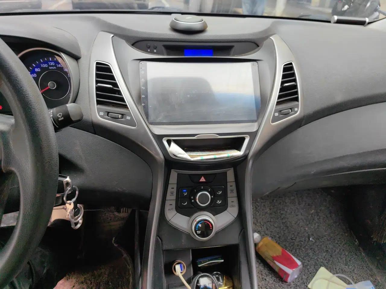 Hyundai Elantra (5th Generation / Langdong) 2015 1.6L Automatic Fashion Model — миниатюра 14