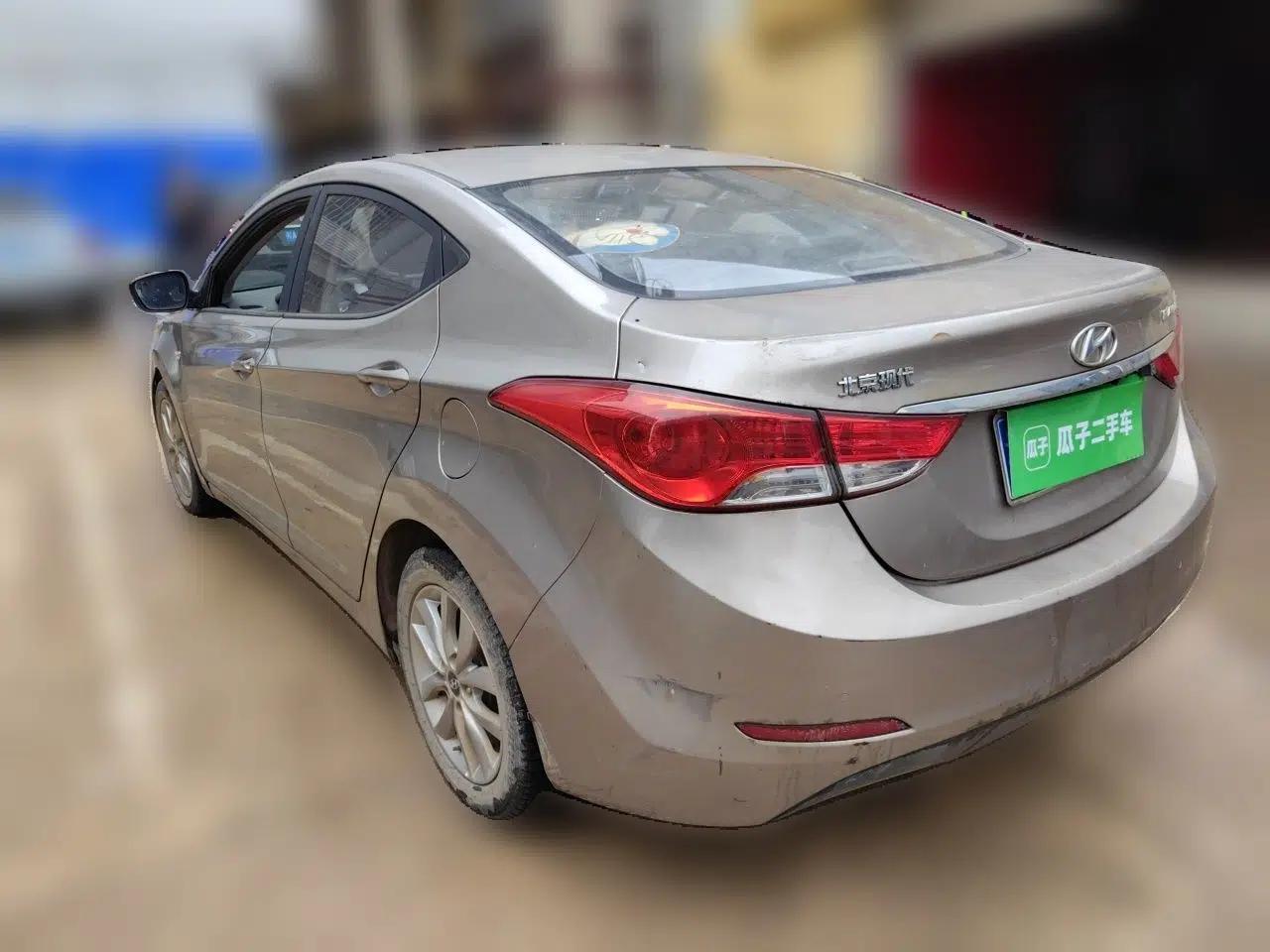 Hyundai Elantra (5th Generation / Langdong) 2015 1.6L Automatic Fashion Model — миниатюра 4