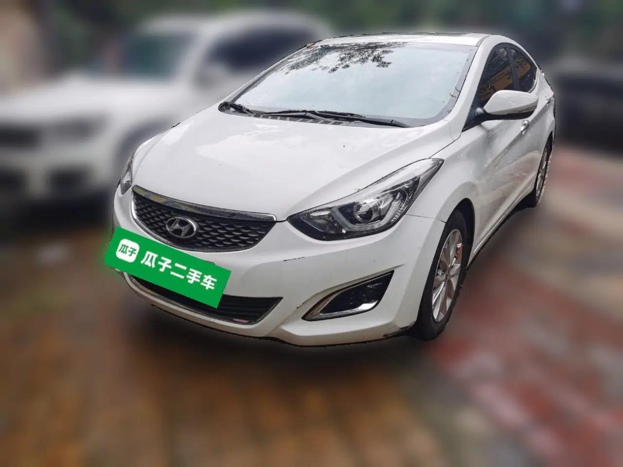 Hyundai Elantra (5th Generation / Langdong) 2016 1.6L Manual Luxury Model — миниатюра 1