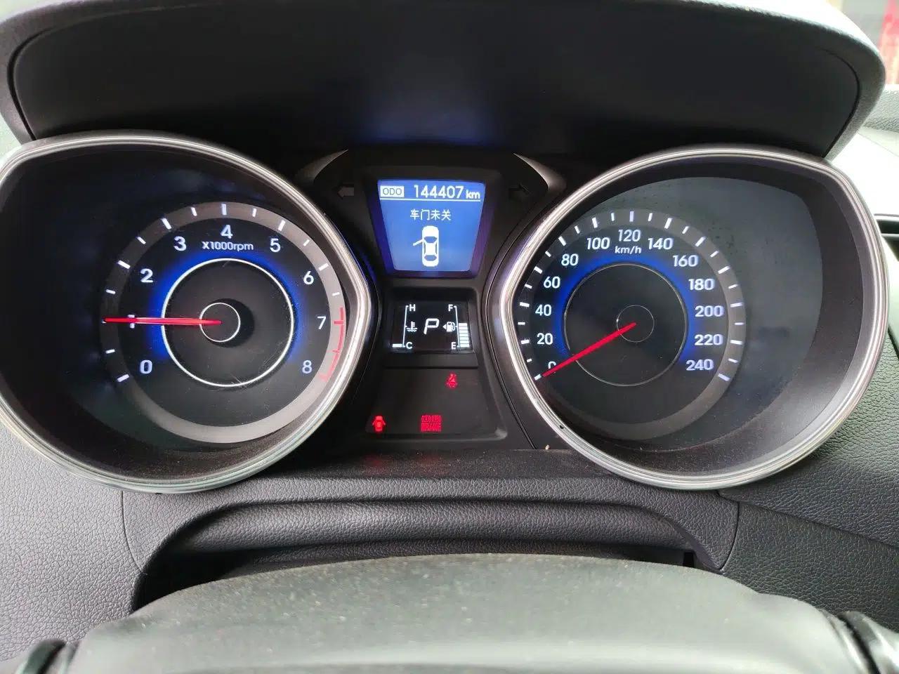 Hyundai Elantra (5th Generation / Langdong) 2016 1.6L Automatic Prestige Model — миниатюра 12
