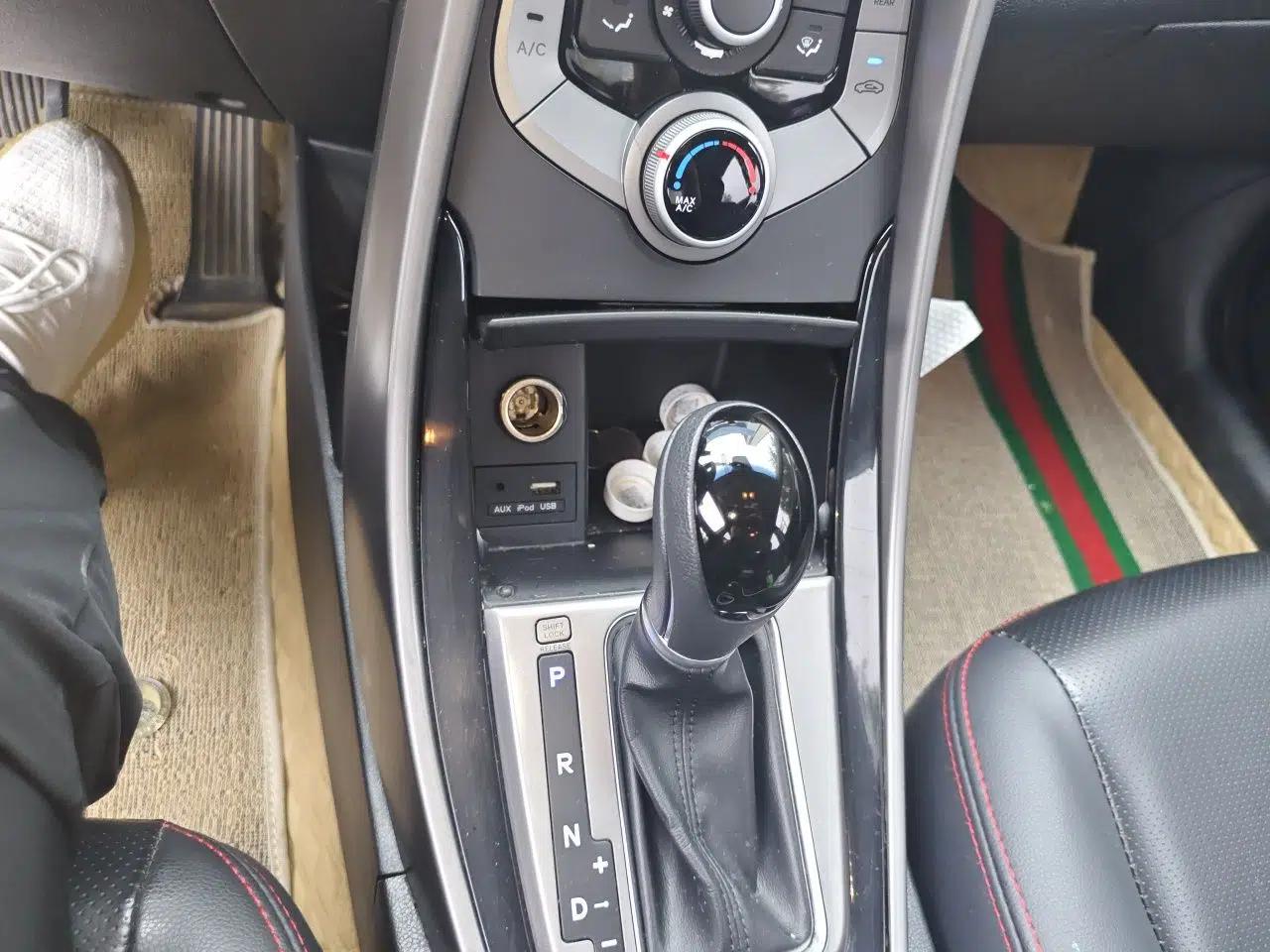 Hyundai Elantra (5th Generation / Langdong) 2016 1.6L Automatic Prestige Model — миниатюра 15