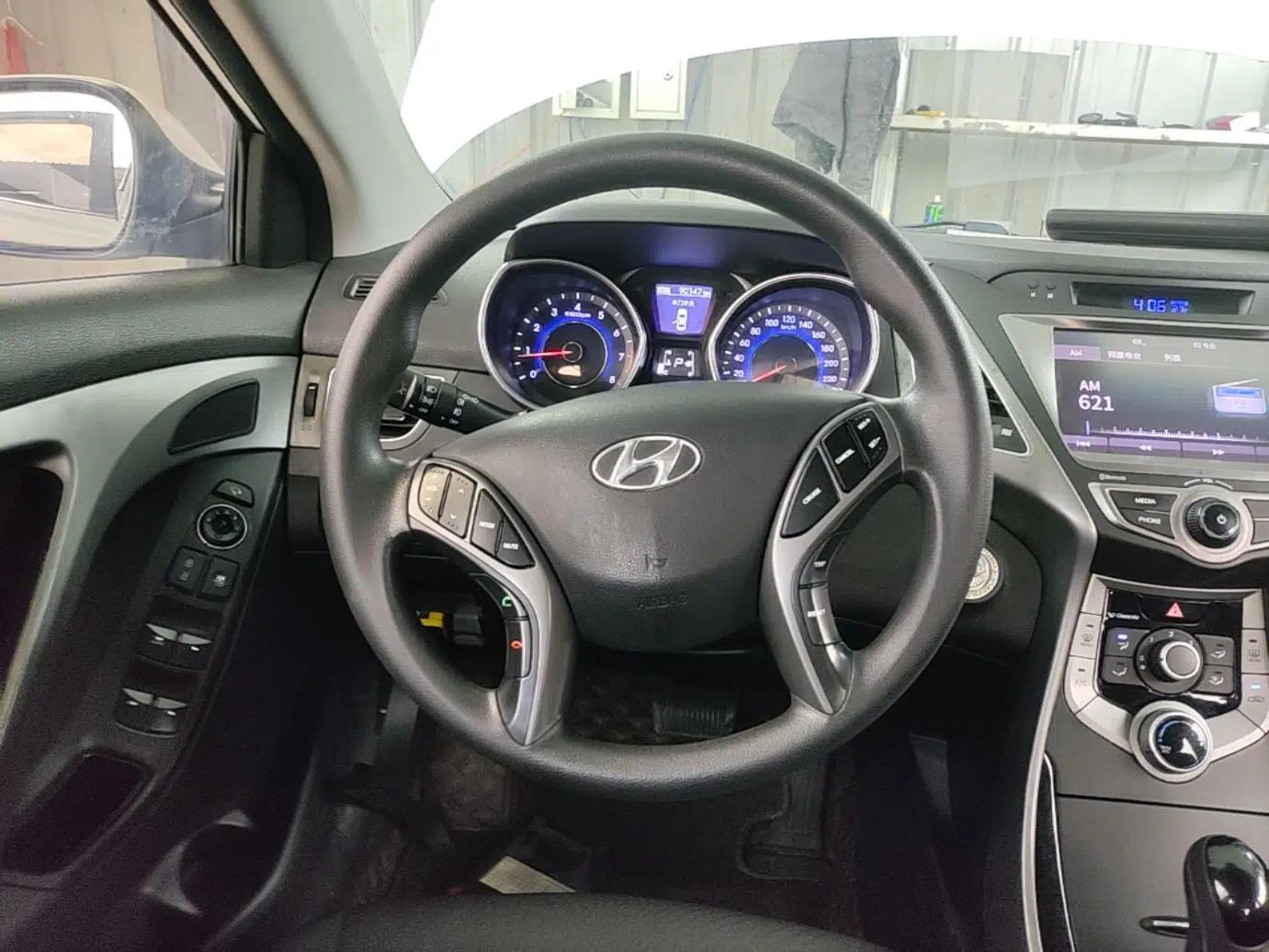 Hyundai Elantra (5th Generation / Langdong) 2016 1.6L Automatic Prestige Model — миниатюра 14