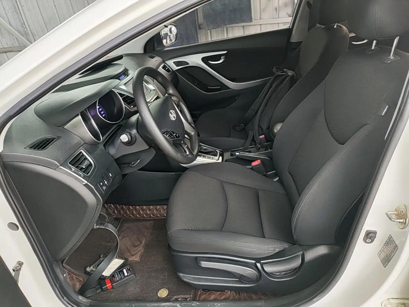 Hyundai Elantra (5th Generation / Langdong) 2016 1.6L Automatic Prestige Model — миниатюра 18