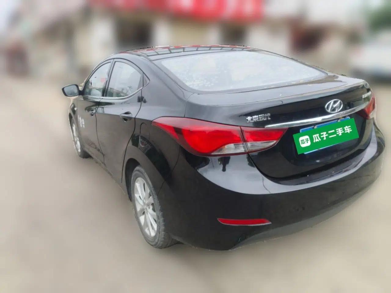 Hyundai Elantra (5th Generation / Langdong) 2016 1.6L Manual Fashion Edition — миниатюра 4