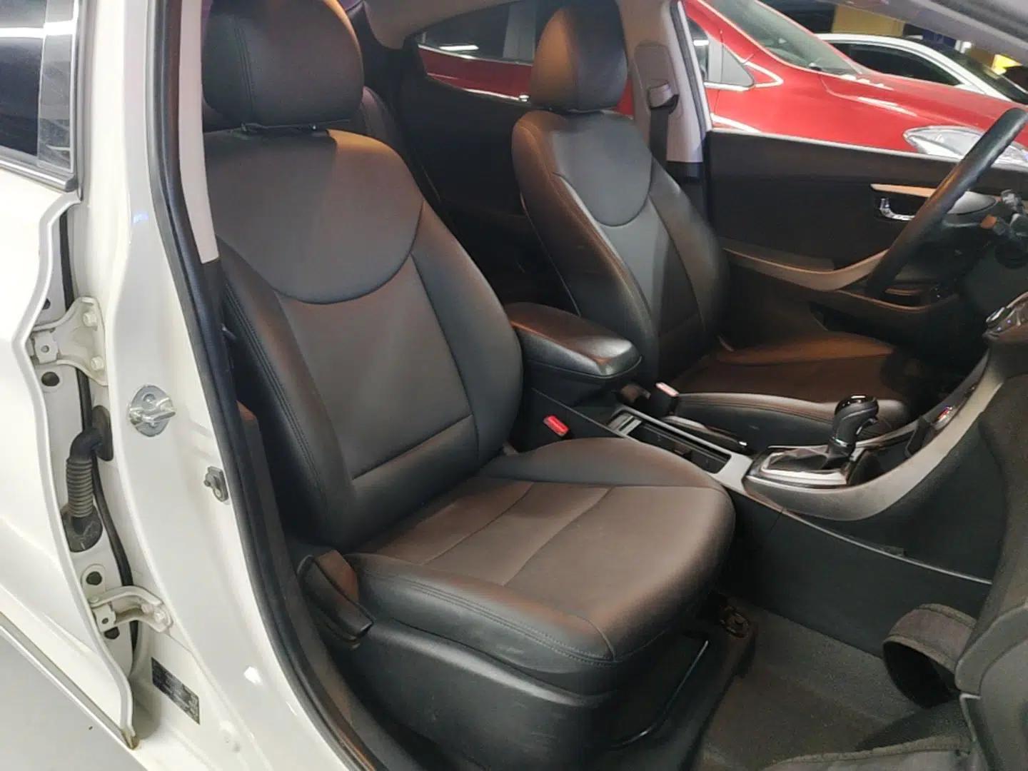 Hyundai Elantra (5th Generation / Langdong) 2013 1.6L Automatic Leading Model — миниатюра 23