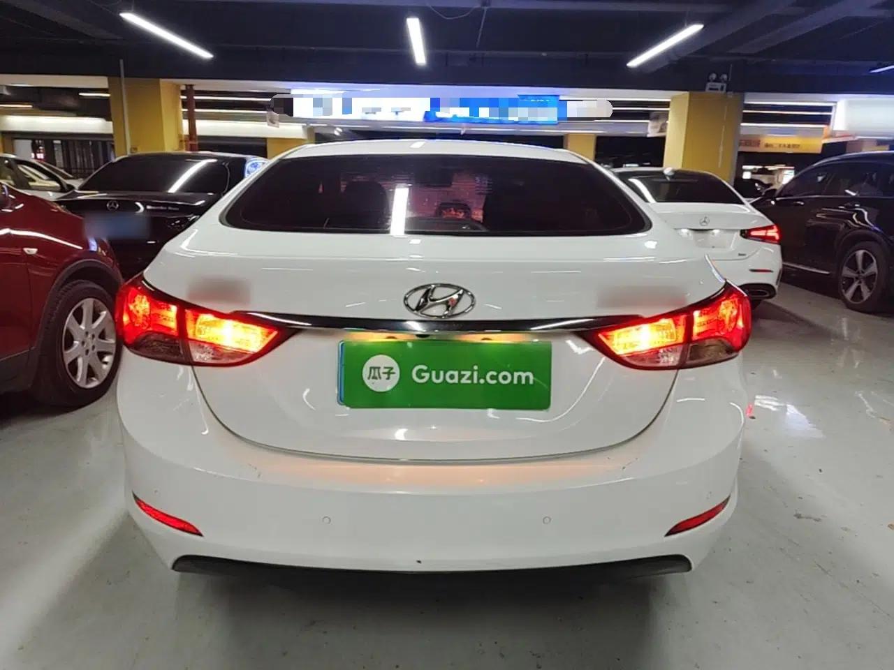 Hyundai Elantra (5th Generation / Langdong) 2013 1.6L Automatic Leading Model — миниатюра 5