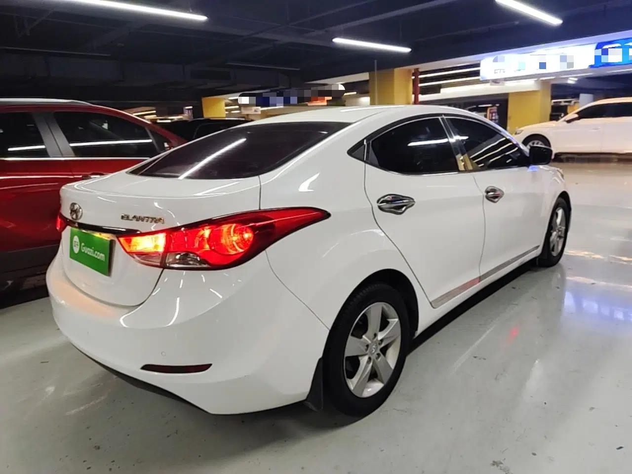 Hyundai Elantra (5th Generation / Langdong) 2013 1.6L Automatic Leading Model — миниатюра 6
