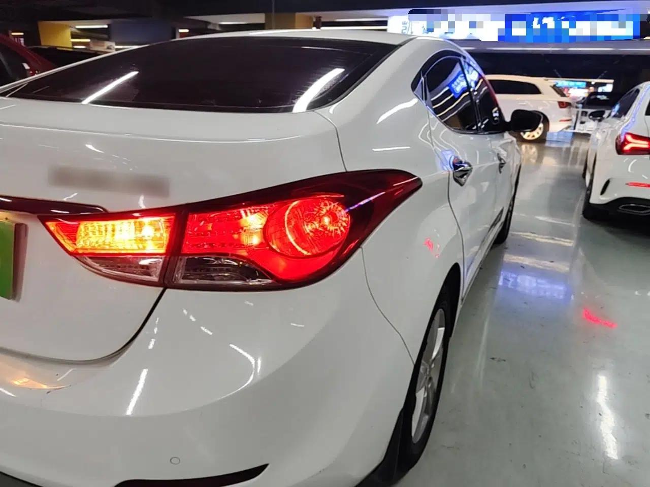 Hyundai Elantra (5th Generation / Langdong) 2013 1.6L Automatic Leading Model — миниатюра 7