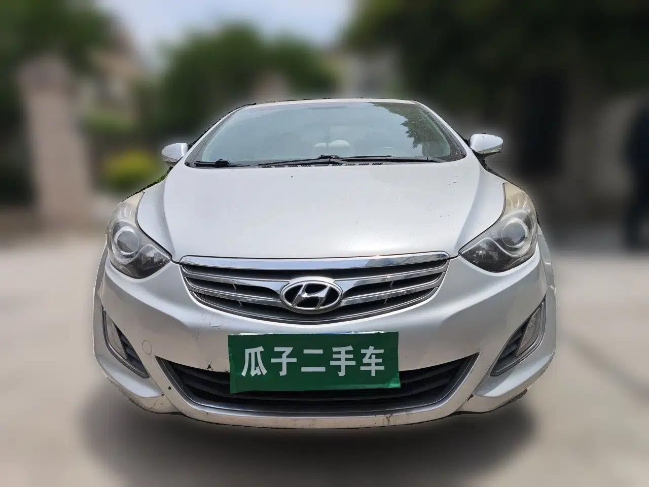 Hyundai Elantra (5th Generation / Langdong) 2013 1.6L Automatic Leading Model — миниатюра 2