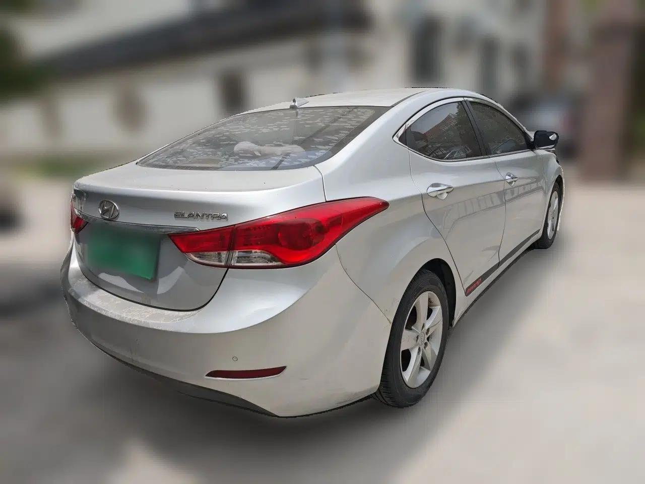Hyundai Elantra (5th Generation / Langdong) 2013 1.6L Automatic Leading Model — миниатюра 6