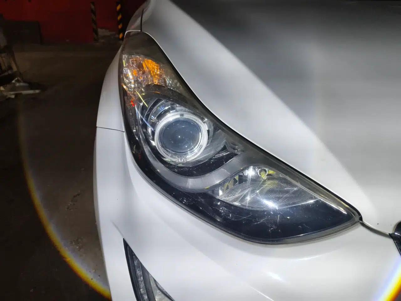 Hyundai Elantra (5th Generation / Langdong) 2015 1.6L Automatic Luxury Model — миниатюра 7