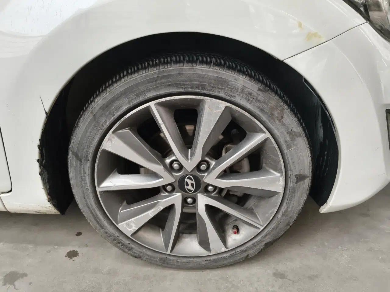 Hyundai Elantra (5th Generation / Langdong) 2015 1.6L Automatic Luxury Model — миниатюра 8
