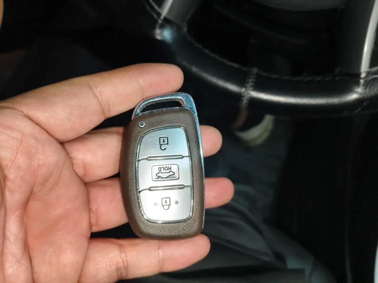Hyundai Elantra (5th Generation / Langdong) 2015 1.6L Automatic Luxury Model — миниатюра 9