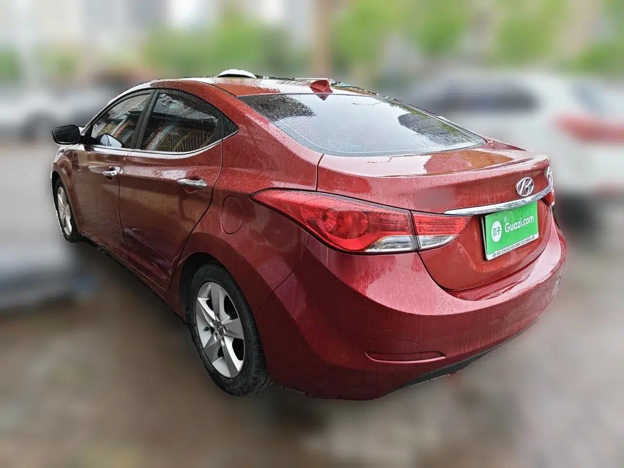 Hyundai Elantra (5th Generation / Langdong) 2013 1.6L Automatic Leading Model — миниатюра 4