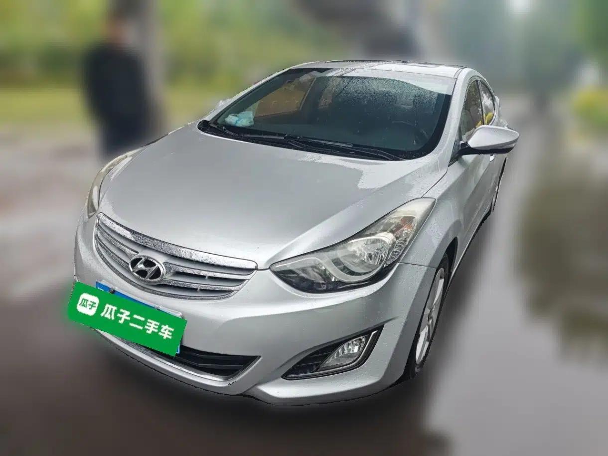 Hyundai Elantra (5th Generation / Langdong) 2012 1.6L Automatic Leading Model — миниатюра 1