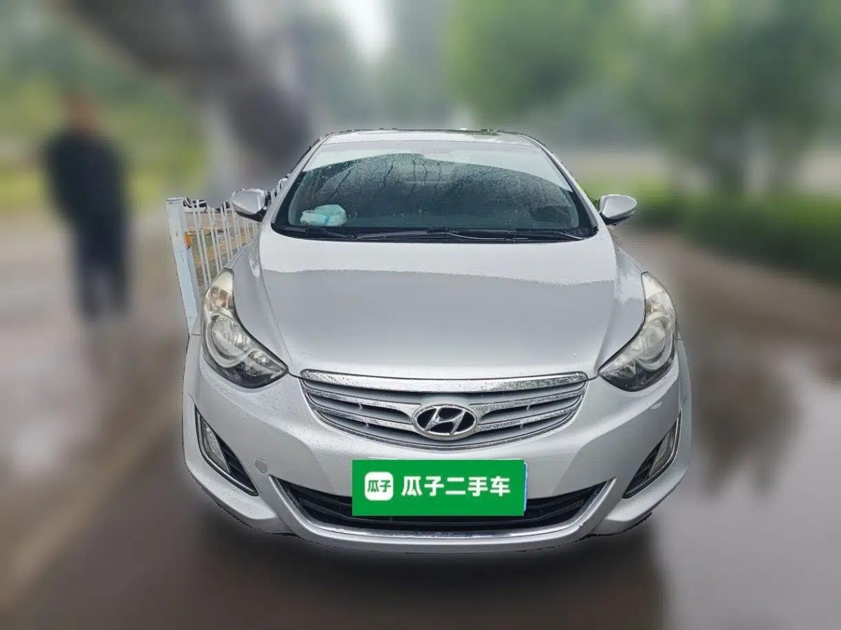 Hyundai Elantra (5th Generation / Langdong) 2012 1.6L Automatic Leading Model — миниатюра 2