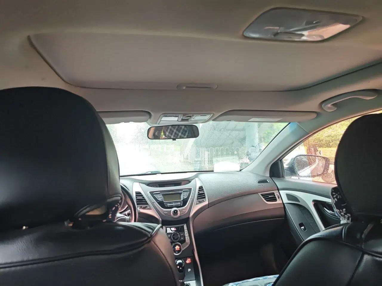 Hyundai Elantra (5th Generation / Langdong) 2012 1.6L Automatic Leading Model — миниатюра 19