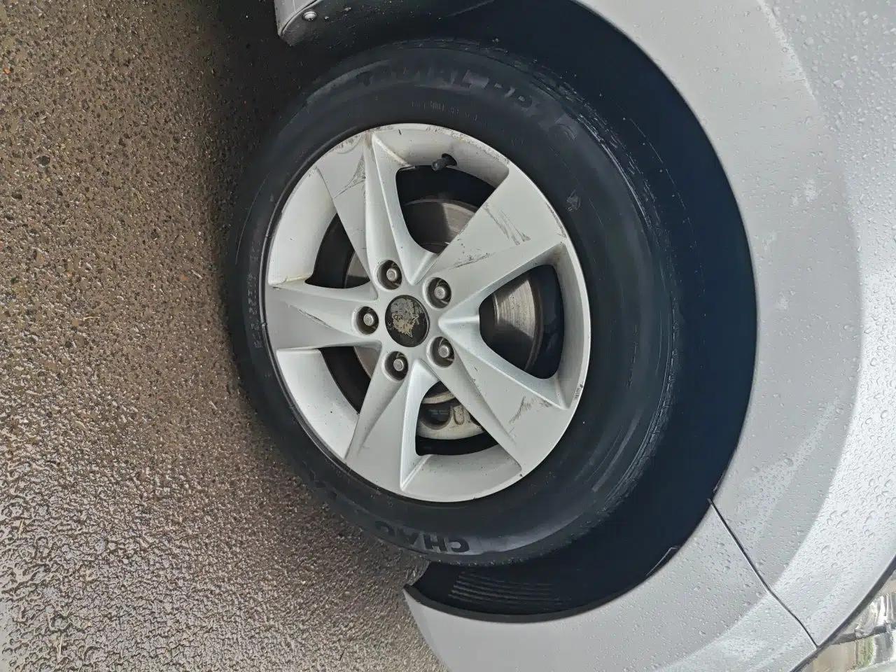 Hyundai Elantra (5th Generation / Langdong) 2012 1.6L Automatic Leading Model — миниатюра 8