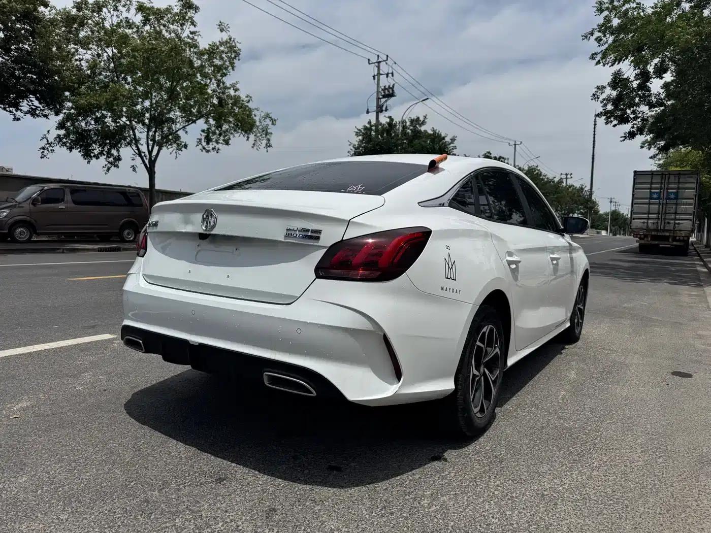 MG5 2021 180DVVT CVT Youth Style Edition — миниатюра 10