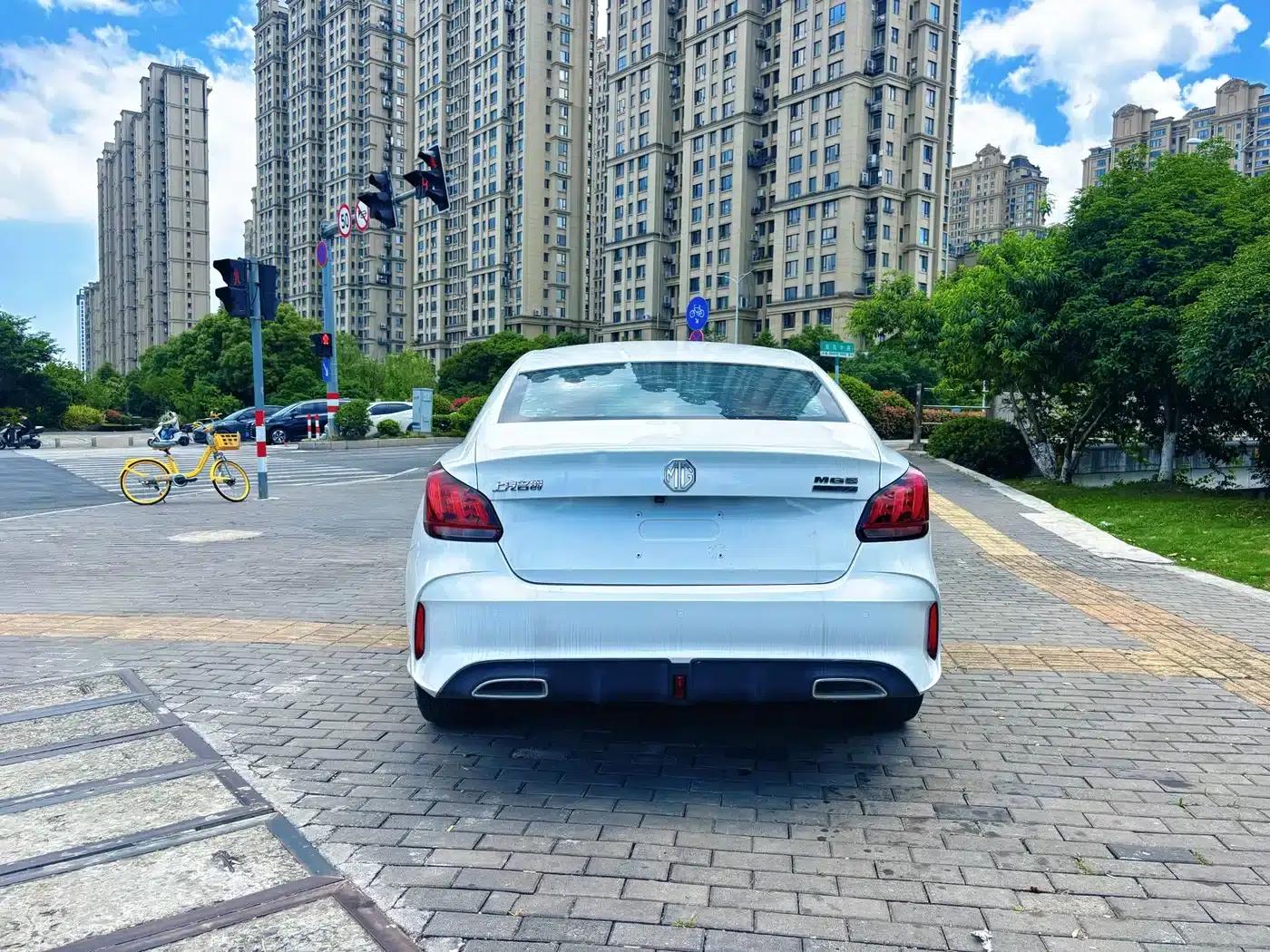 MG5 2021 180DVVT CVT Youth Style Edition — миниатюра 6
