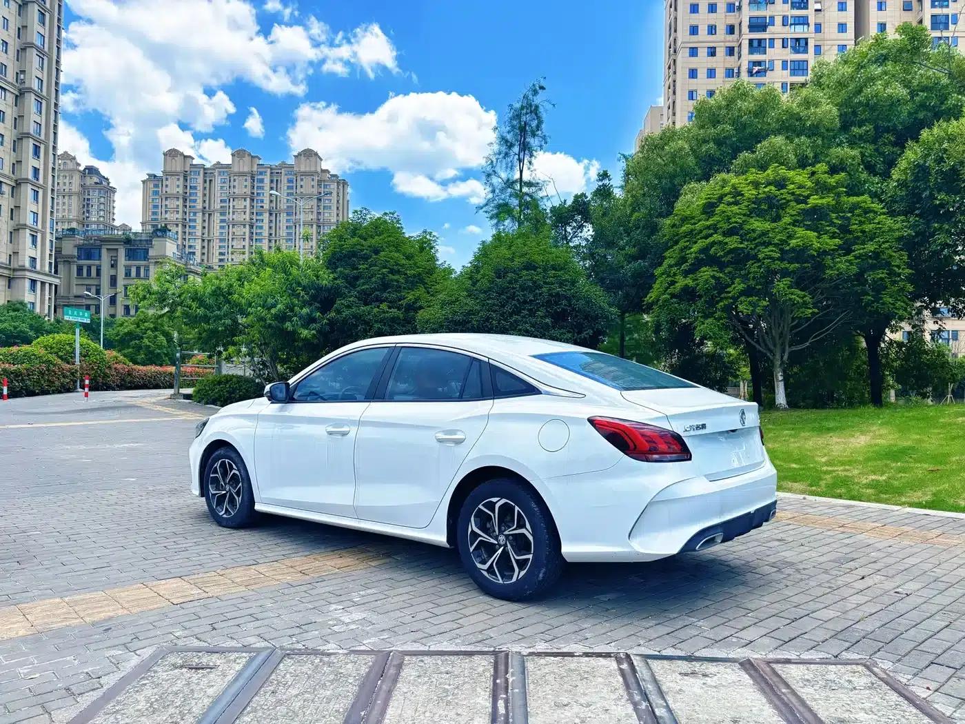 MG5 2021 180DVVT CVT Youth Style Edition — миниатюра 7