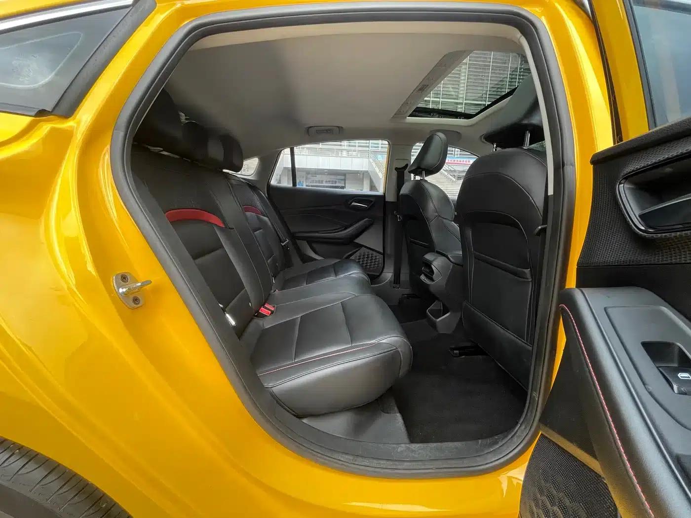MG5 2021 180DVVT CVT Youth Style Edition — миниатюра 13