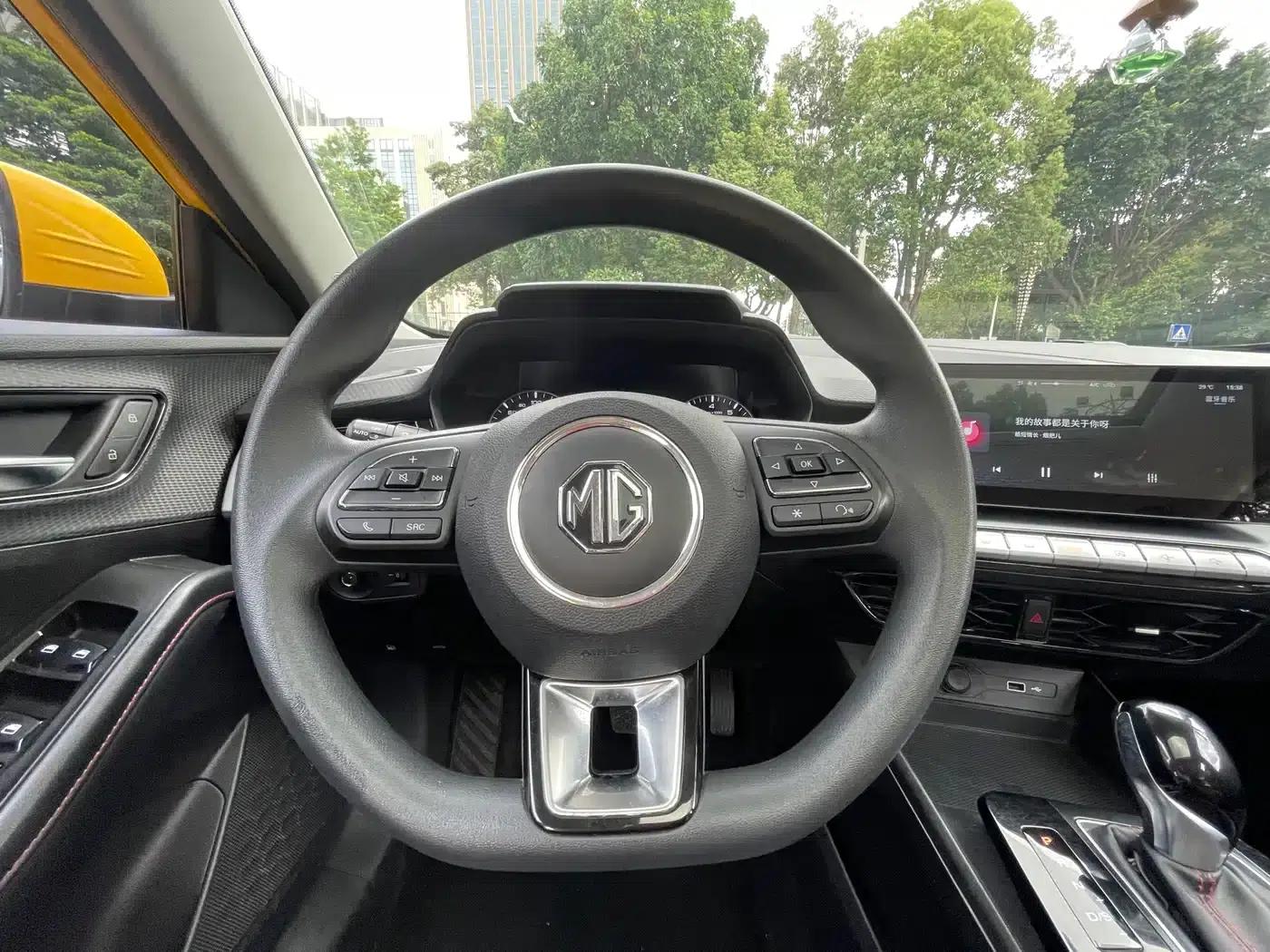 MG5 2021 180DVVT CVT Youth Style Edition — миниатюра 16