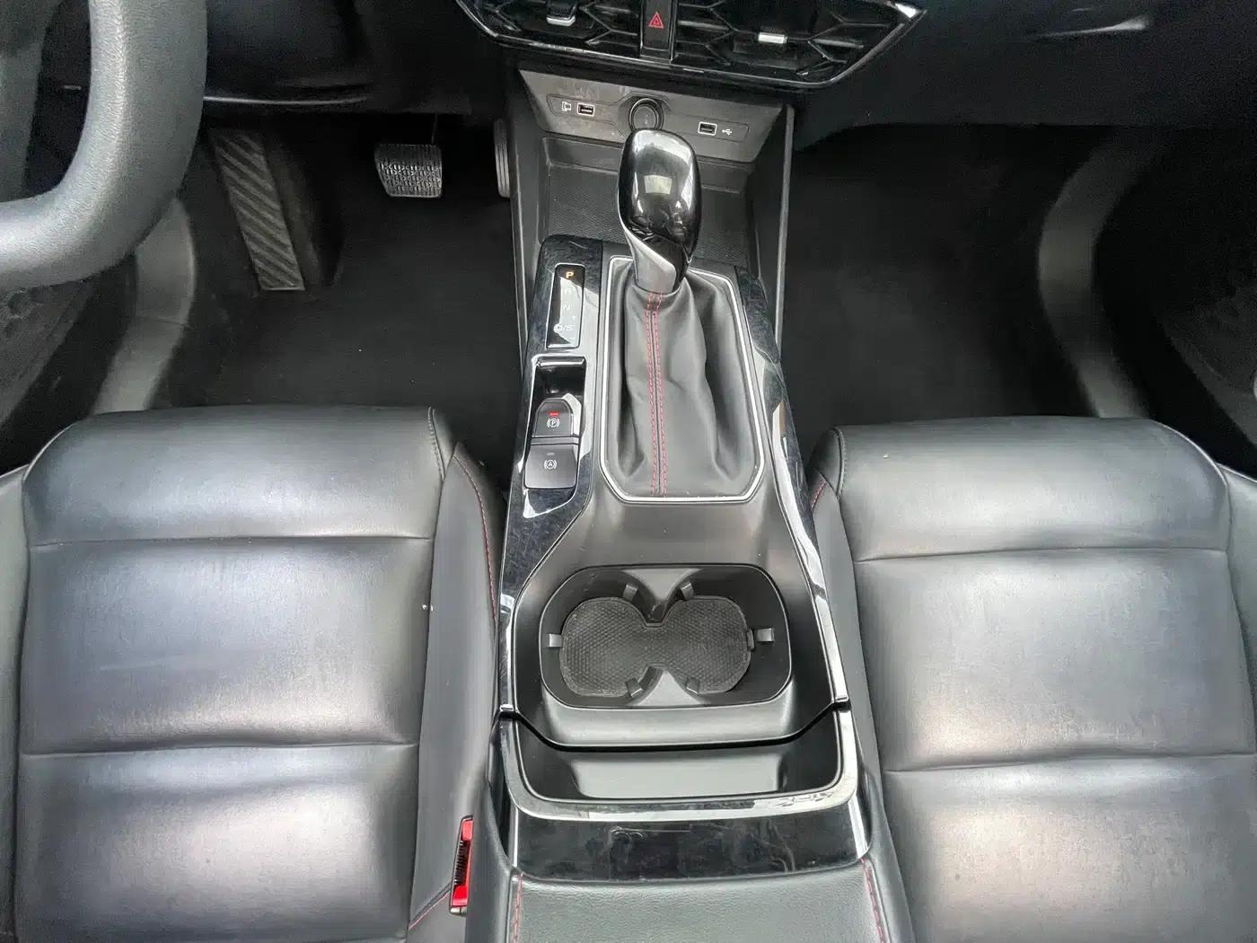 MG5 2021 180DVVT CVT Youth Style Edition — миниатюра 18